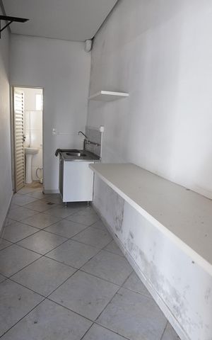 Casa para alugar com 285m², 4 quartos e sem vaga