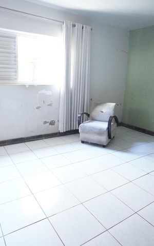 Casa para alugar com 285m², 4 quartos e sem vaga