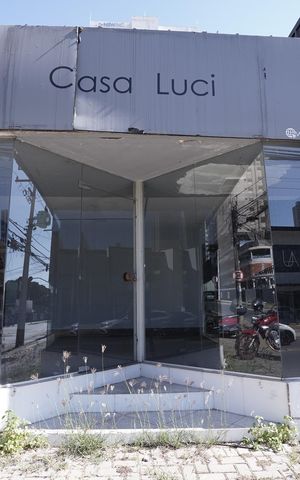 Casa para alugar com 285m², 4 quartos e sem vaga