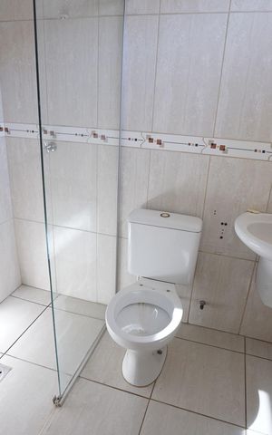 Casa para alugar com 285m², 4 quartos e sem vaga