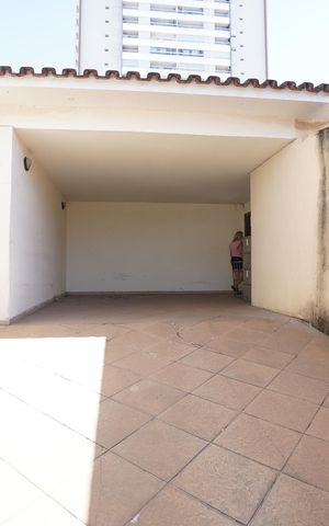 Casa para alugar com 285m², 4 quartos e sem vaga