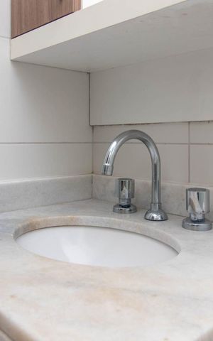 Apartamento à venda com 59m², 2 quartos e 1 vaga Apartamento à venda com 59m², 2 quartos e 1 vagaBanheiro do Quarto 2