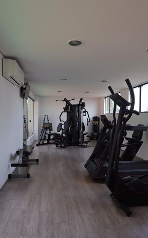 Apartamento à venda com 167m², 4 quartos e 5 vagasÁrea comum - Academia