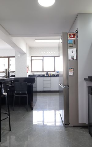 Apartamento à venda com 167m², 4 quartos e 5 vagasCozinha