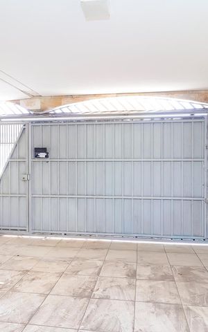 Casa à venda com 155m², 3 quartos e 2 vagasGaragem