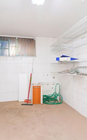 Casa à venda com 155m², 3 quartos e 2 vagasÁrea de Serviço