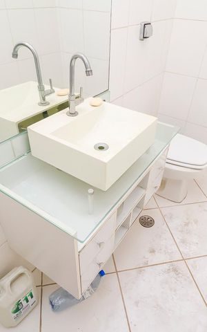 Casa à venda com 155m², 3 quartos e 2 vagasBanheiro 1