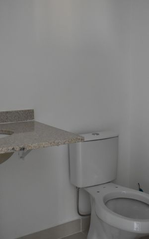 Apartamento à venda com 65m², 2 quartos e 1 vagaBanheiro Social