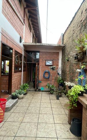 Casa à venda com 390m², 5 quartos e 2 vagas