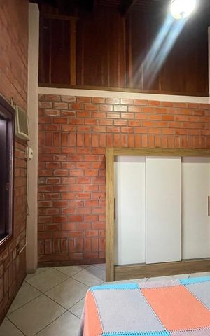 Casa à venda com 390m², 5 quartos e 2 vagas