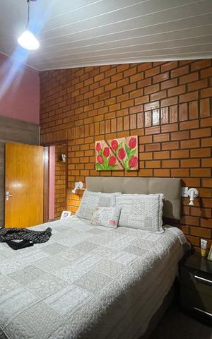Casa à venda com 390m², 5 quartos e 2 vagas