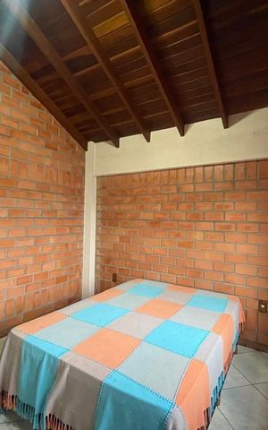 Casa à venda com 390m², 5 quartos e 2 vagas