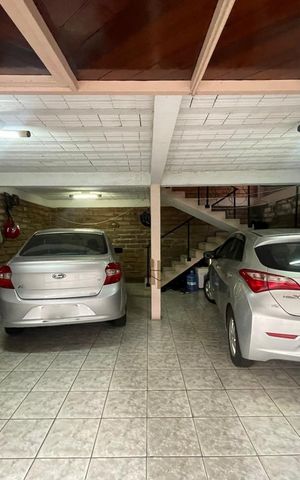 Casa à venda com 390m², 5 quartos e 2 vagas