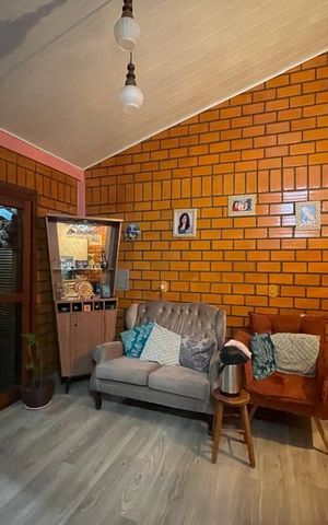 Casa à venda com 390m², 5 quartos e 2 vagas