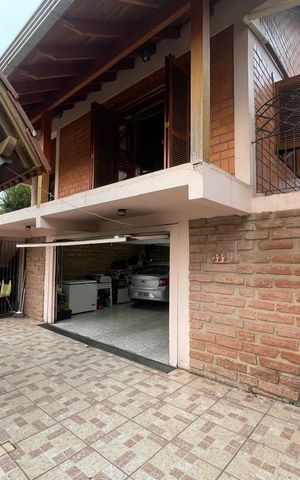 Casa à venda com 390m², 5 quartos e 2 vagas