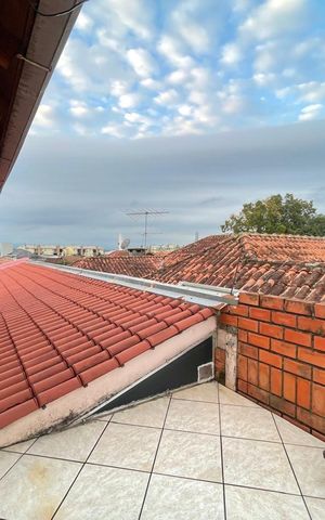 Casa à venda com 390m², 5 quartos e 2 vagas