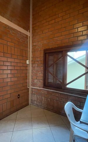 Casa à venda com 390m², 5 quartos e 2 vagas