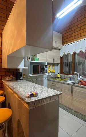 Casa à venda com 390m², 5 quartos e 2 vagas