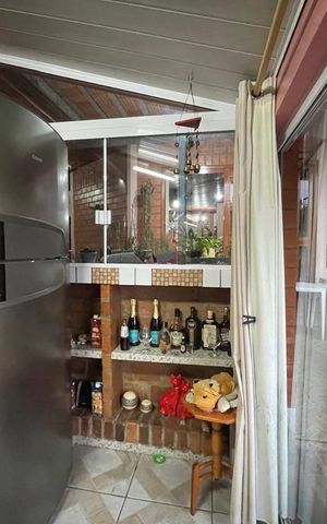 Casa à venda com 390m², 5 quartos e 2 vagas