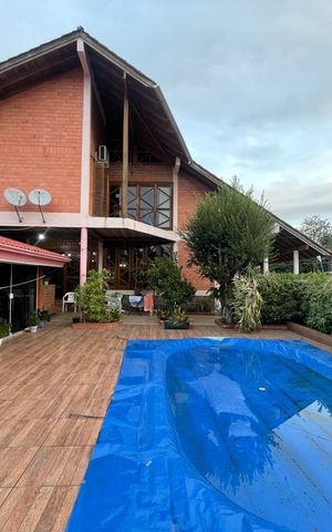 Casa à venda com 390m², 5 quartos e 2 vagas