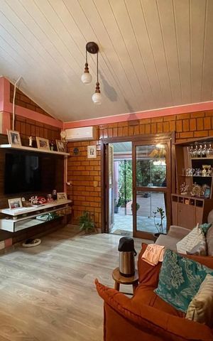 Casa à venda com 390m², 5 quartos e 2 vagas