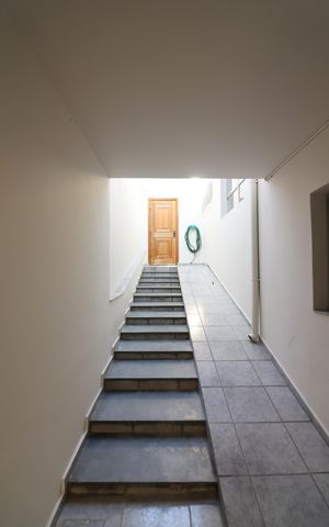 Casa para alugar com 272m², 3 quartos e 4 vagasCorredor