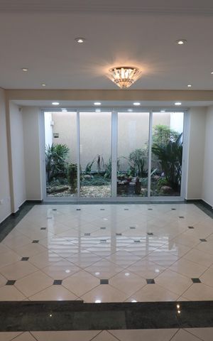 Casa para alugar com 272m², 3 quartos e 4 vagasSala 