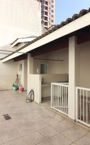 Casa para alugar com 272m², 3 quartos e 4 vagasQuintal 