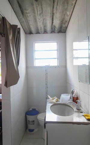 Casa à venda com 174m², 6 quartos e 2 vagas Casa à venda com 174m², 6 quartos e 2 vagasBanheiro da Suíte 3
