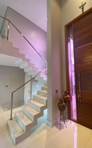 Casa de condomínio à venda com 406m², 4 quartos e 4 vagas