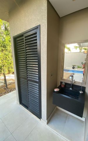 Casa de condomínio à venda com 406m², 4 quartos e 4 vagas