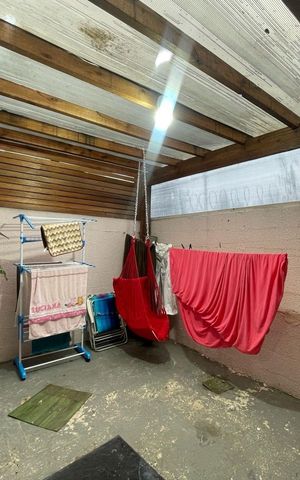 Casa de condomínio à venda com 88m², 2 quartos e sem vaga