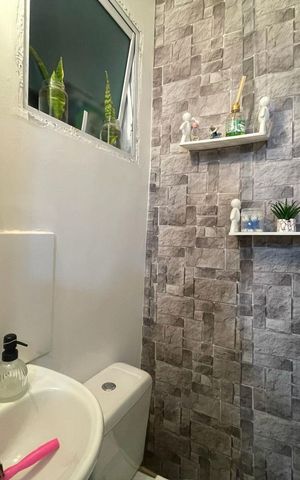 Casa de condomínio à venda com 88m², 2 quartos e sem vaga