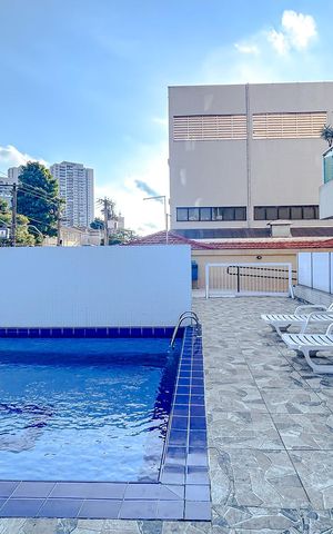 Apartamento à venda com 77m², 2 quartos e 2 vagasÁrea comum - Piscina