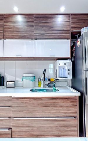 Apartamento à venda com 77m², 2 quartos e 2 vagasCozinha - Armários