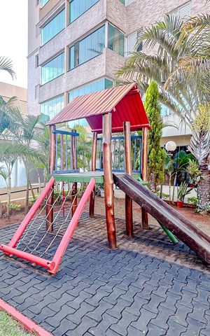 Apartamento à venda com 77m², 2 quartos e 2 vagasÁrea comum - Playground