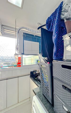 Apartamento à venda com 77m², 2 quartos e 2 vagasÁrea de Serviço