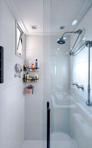 Apartamento à venda com 77m², 2 quartos e 2 vagasBanheiro da Suíte