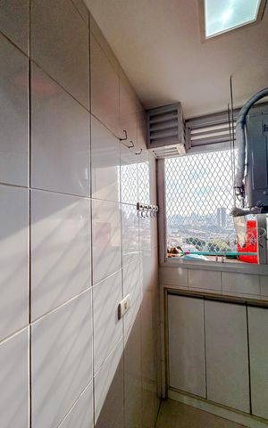 Apartamento à venda com 77m², 2 quartos e 2 vagasÁrea de Serviço