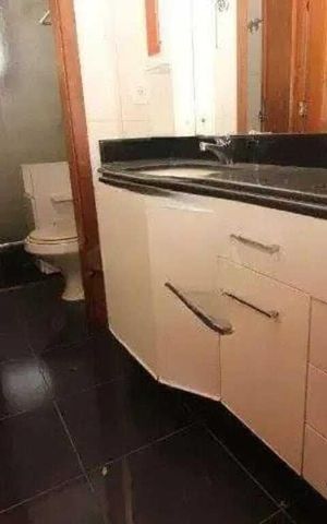 Casa para alugar com 486m², 4 quartos e 7 vagas Casa para alugar com 486m², 4 quartos e 7 vagasBanheiro 4