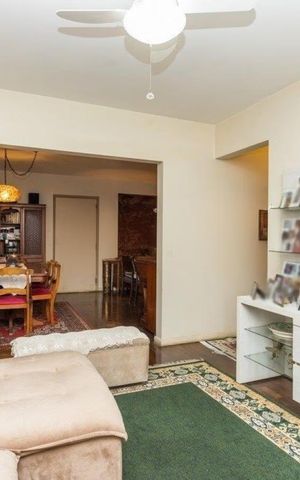 Apartamento para alugar com 181m², 3 quartos e sem vaga