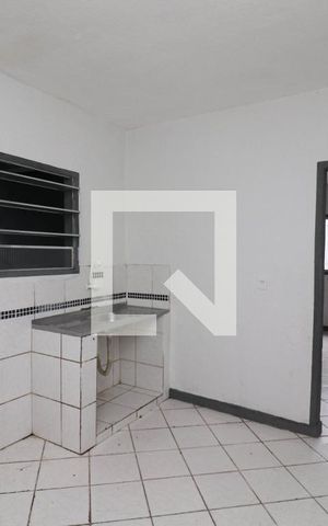 Casa à venda com 295m², 8 quartos e sem vaga Casa à venda com 295m², 8 quartos e sem vagaCasa 4