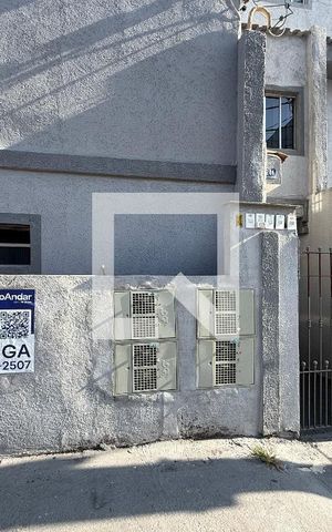 Casa à venda com 295m², 8 quartos e sem vaga Casa à venda com 295m², 8 quartos e sem vagaFachada