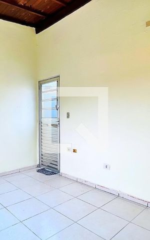 Casa à venda com 295m², 8 quartos e sem vaga Casa à venda com 295m², 8 quartos e sem vagaCasa 5