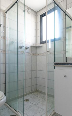 Apartamento à venda com 150m², 3 quartos e 2 vagas Apartamento à venda com 150m², 3 quartos e 2 vagasBanheiro da Suíte 2
