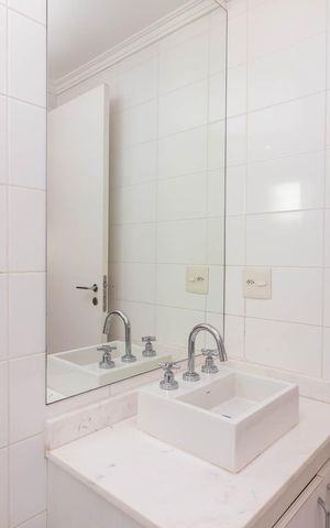 Apartamento à venda com 110m², 2 quartos e 2 vagasBanheiro da Suíte 2