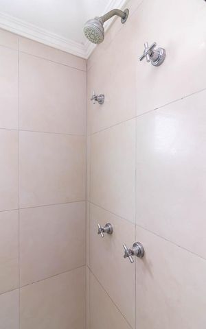Apartamento à venda com 110m², 2 quartos e 2 vagasBanheiro da Suíte 1