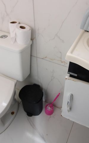 Casa à venda com 62m², 2 quartos e 1 vagaBanheiro 1