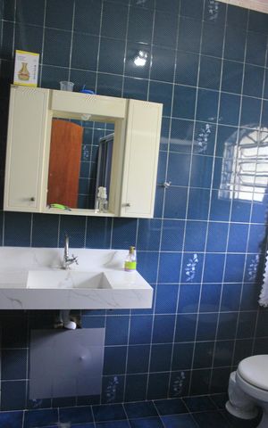 Casa à venda com 180m², 4 quartos e 2 vagasBanheiro da Suíte 