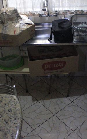Casa à venda com 180m², 4 quartos e 2 vagasCozinha da edícula